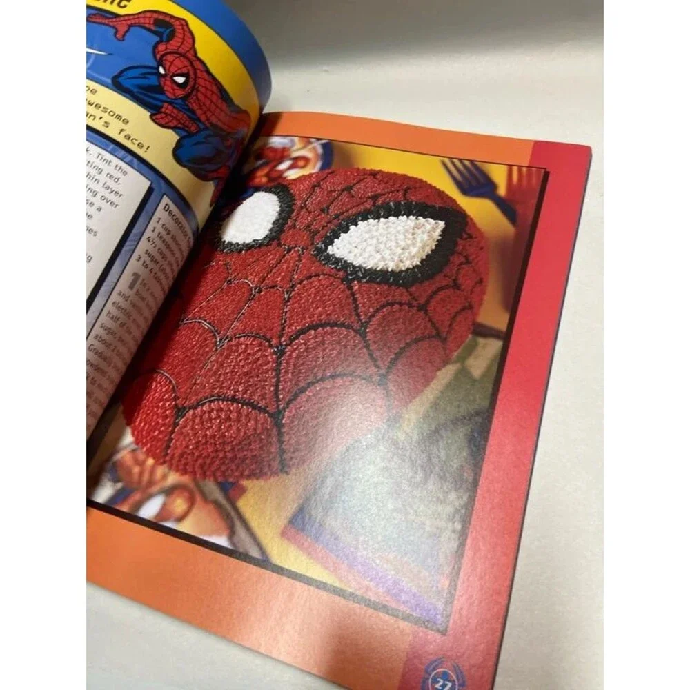 2004 Spider-Man Party book like new